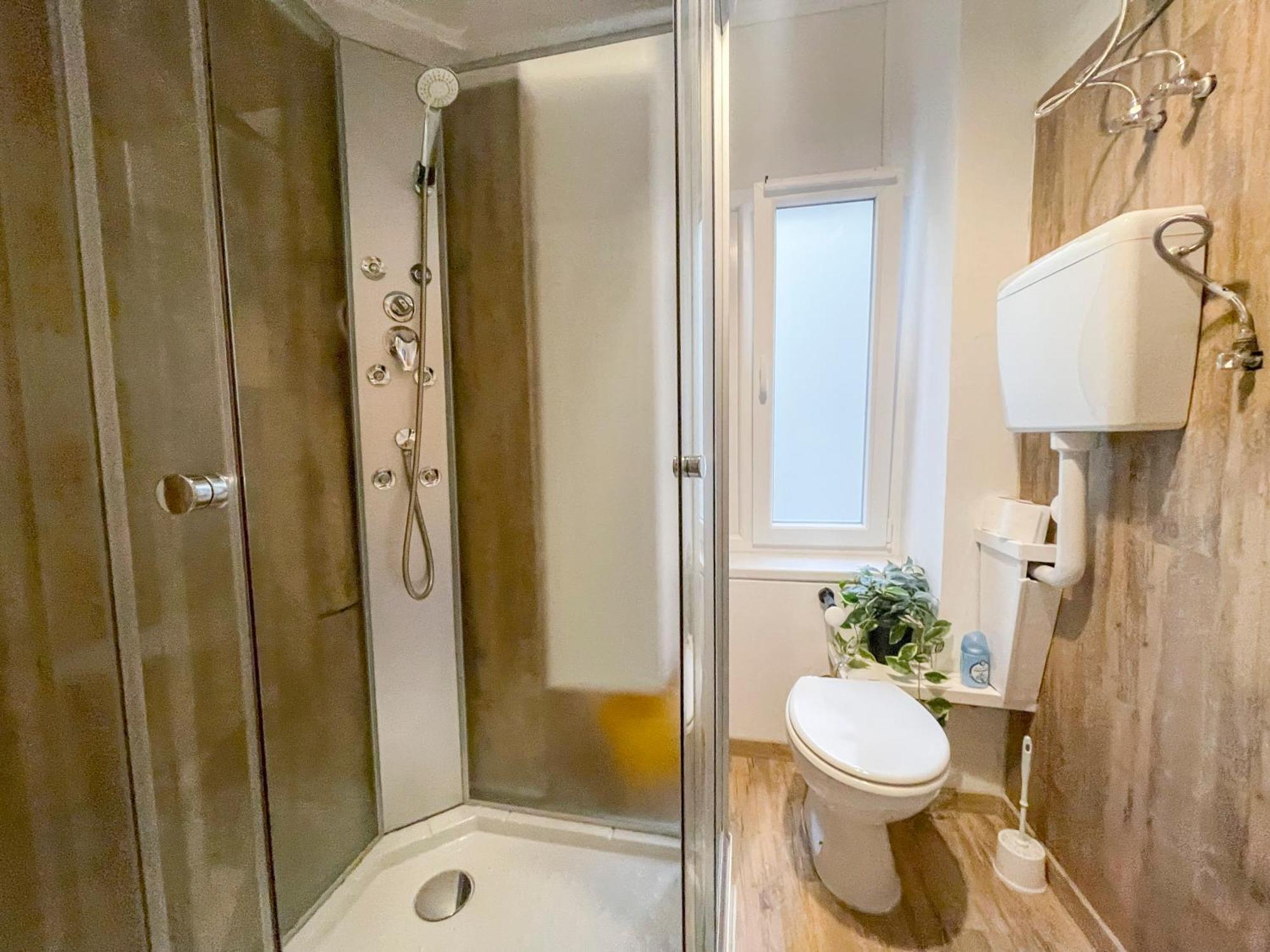 Free Parking, Downtown Apartment Near New York Cafe Budapešť Exteriér fotografie